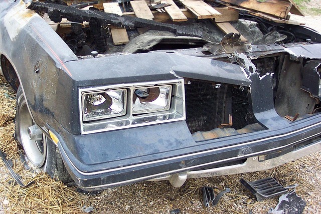 car-crash-damage-640x480-32002663.jpeg
