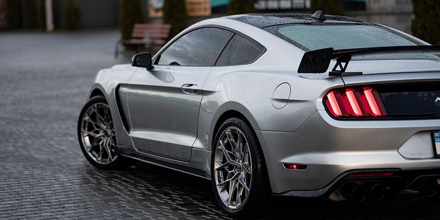 Hail Damage Dent Repair: Navigating Deductibles and Cost-Saving Tips