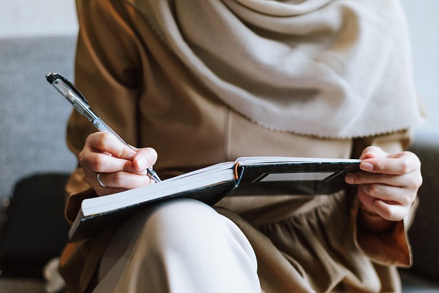 DIY Bumper Scratch Repair: Do It Yourself or Expert Service?