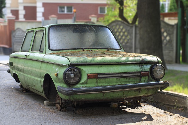 Mastering Bumper Collision Repair: Assessing Damage for Efficient Repairs