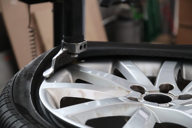 Frame Repair Near Me: When to Act After a Crash
