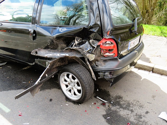car-hail-damage-repair-640x480-9904648.jpeg