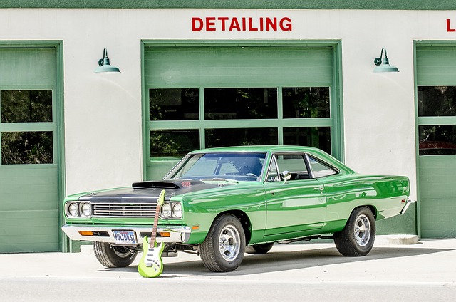 Trusted Auto Body Repair: Seamless Insurance Claim Process Explained