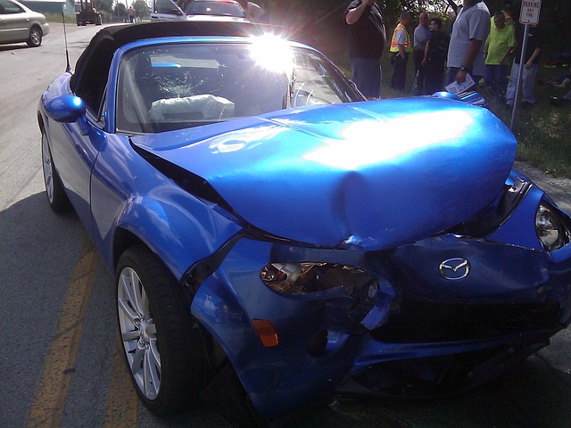 Auto Accident Repair: Essential Electrical System Checks for Safety and Reliability