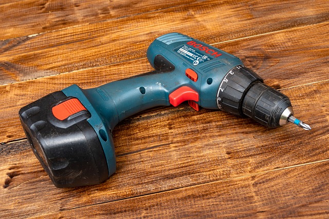 Auto Body Repair Shop vs. DIY: Cost and Tools Comparison