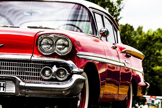 Mastering Frame Repair: Essential Docs for Insurance Reimbursement
