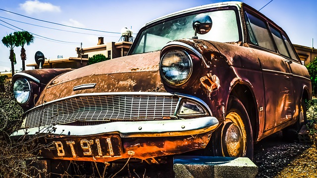 Unveiling Affordable Collision Repair: Paint Matching Mastery