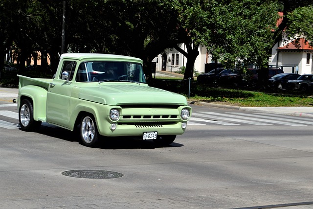 Auto Frame Repair vs. Replacement: Key Differences Explained
